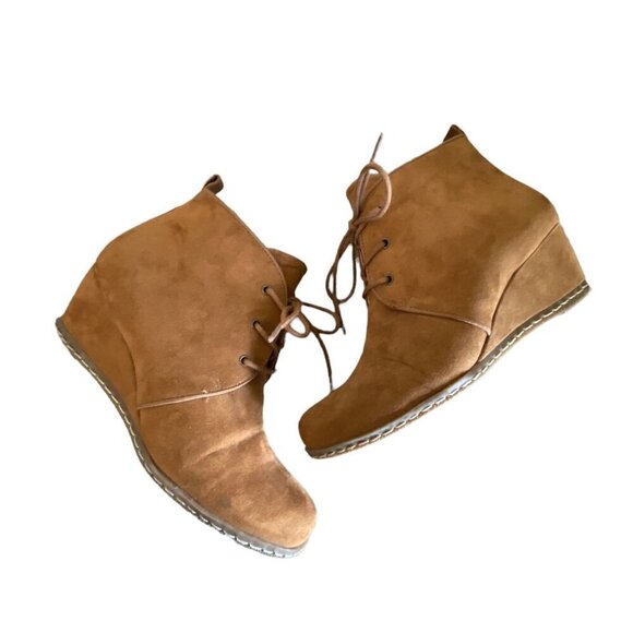 Franco Sarto Annabelle Camel Tan Wedge Ankle Booties Faux Suede Women's Size 6M - Picture 12 of 12